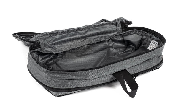 Small Laundry Packing Cube in Graphite Piscine